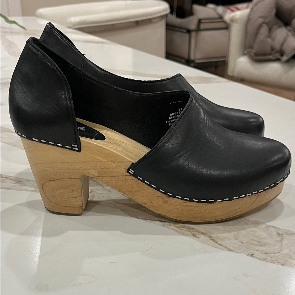 Free People Black Leather Clog Mules with Natural Wood Heel - Picture 3 of 9